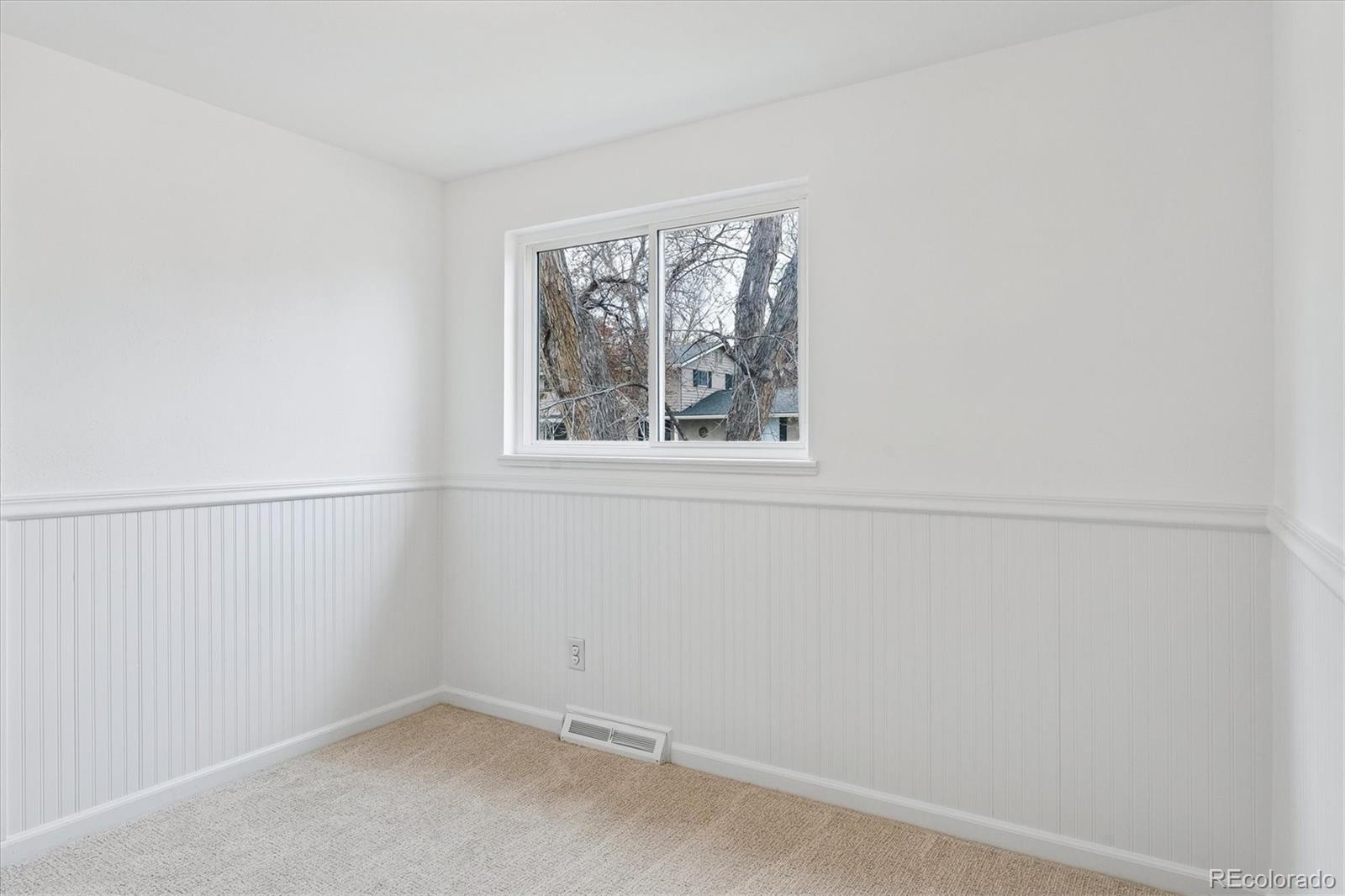 2291 W Briarwood Avenue