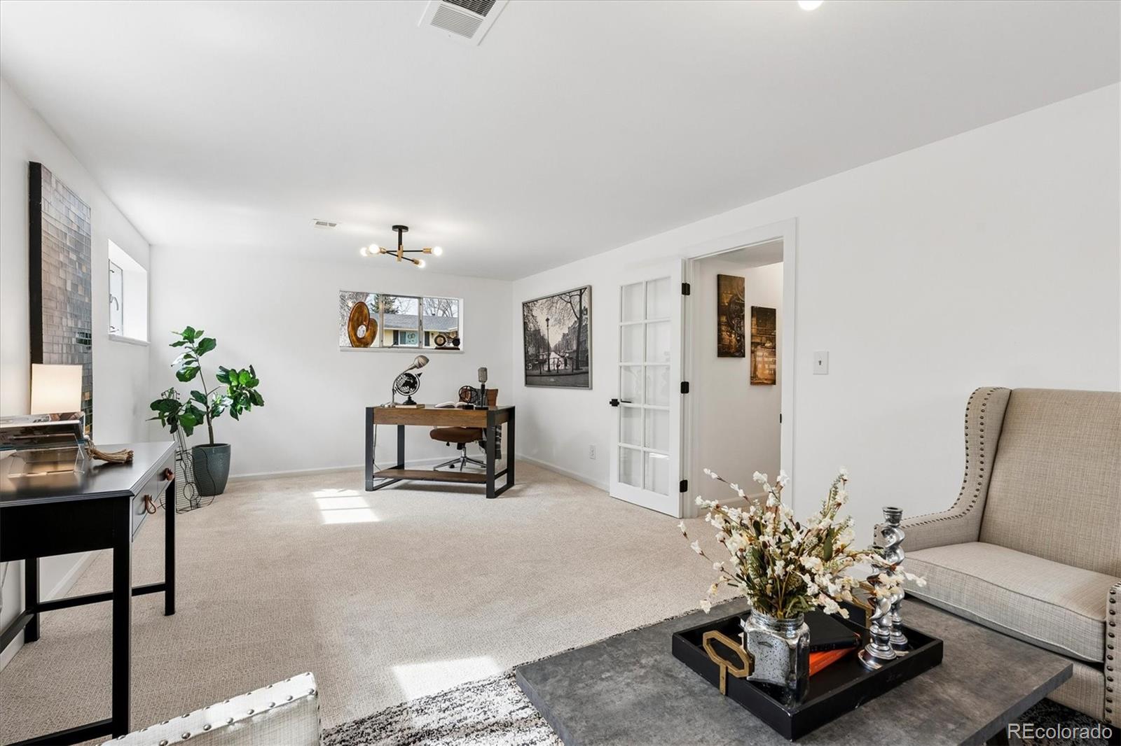 2291 W Briarwood Avenue