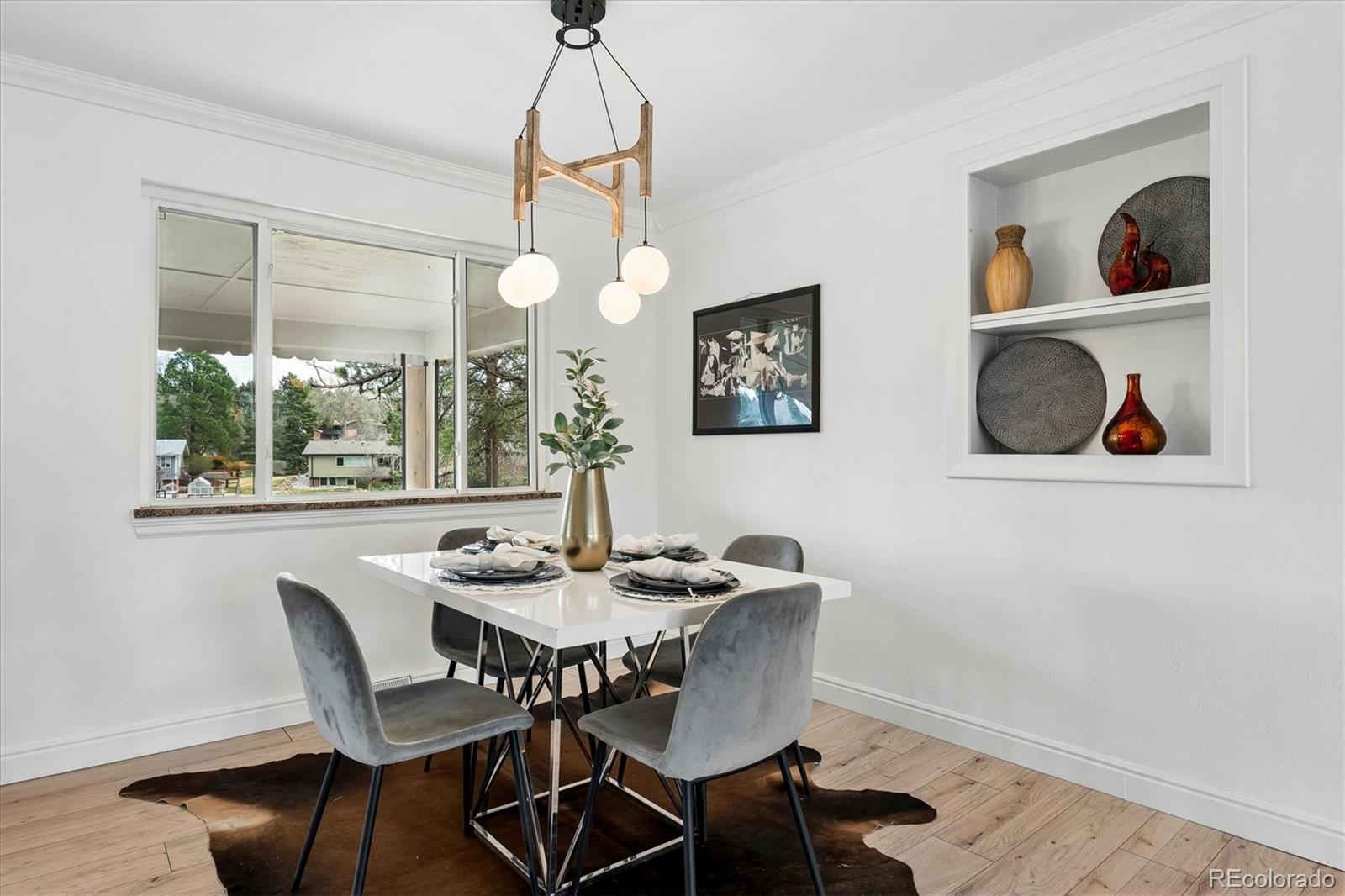 2291 W Briarwood Avenue