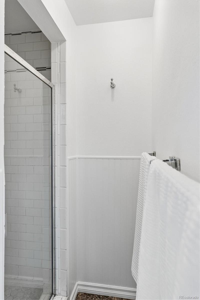 2291 W Briarwood Avenue