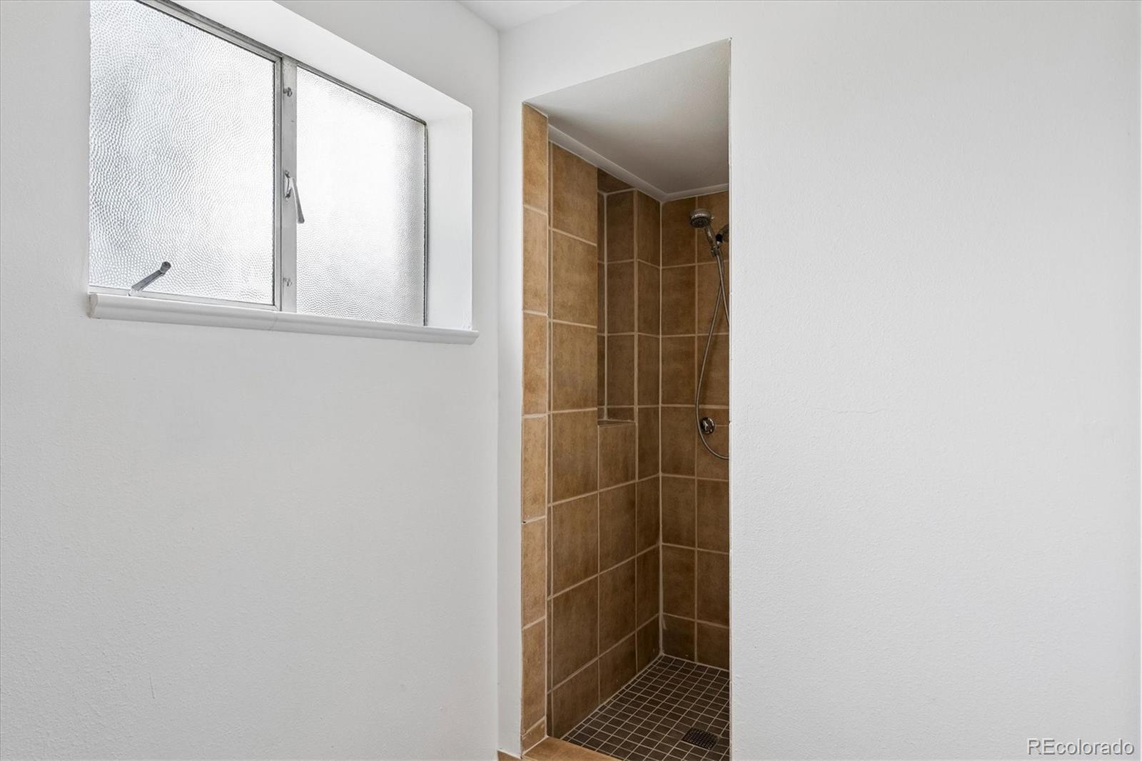 2291 W Briarwood Avenue