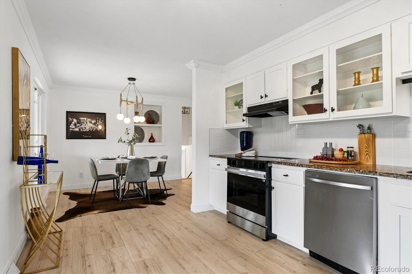 2291 W Briarwood Avenue