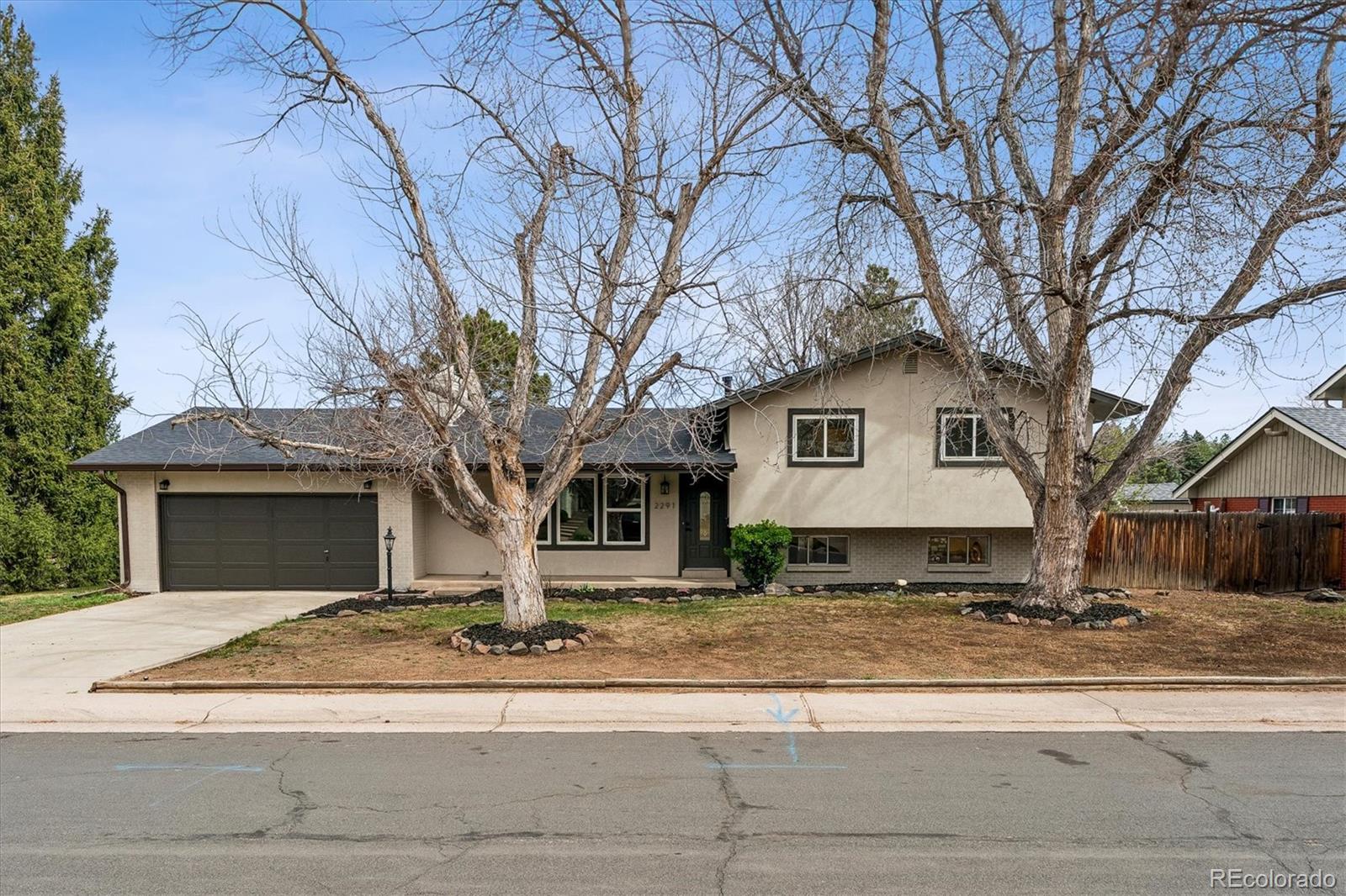 2291 W Briarwood Avenue