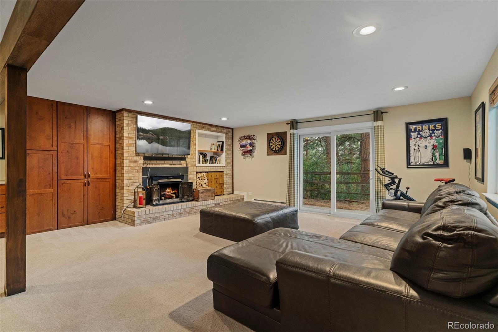 6177 Hollowview Court