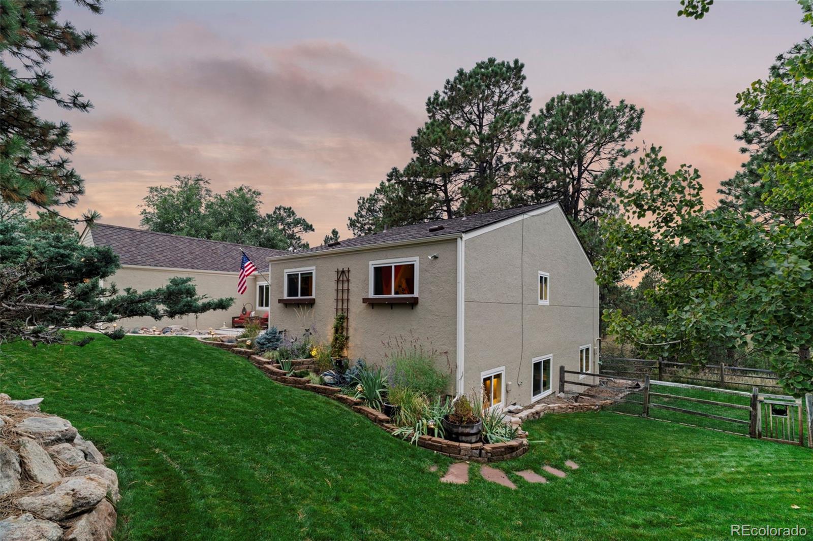 6177 Hollowview Court