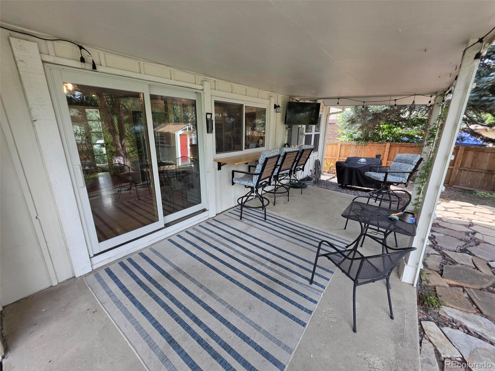 9915 W 85th Way