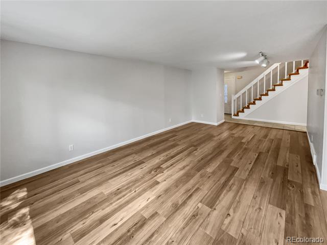 2833 S Lansing Way