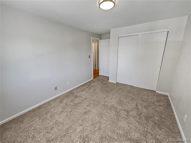 2833 S Lansing Way