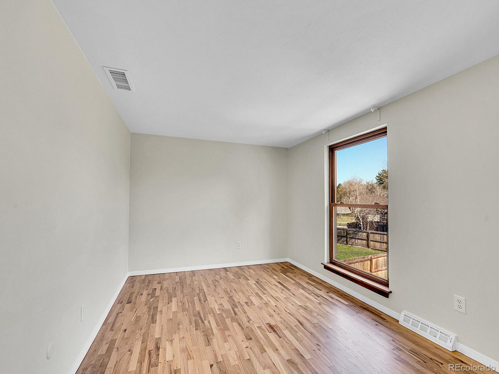 3766 E Easter Circle S