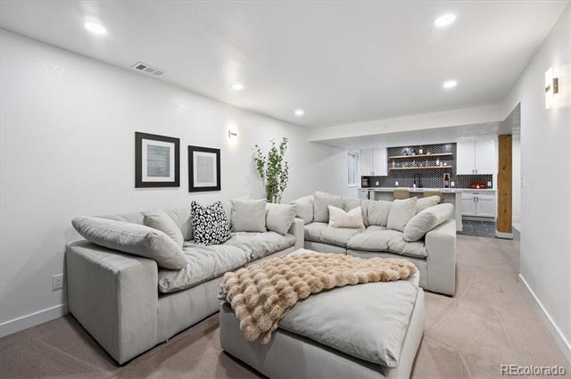 10040 Poudre Court