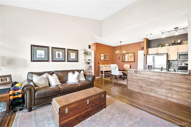 8389 S Independence Circle Unit: 11-304