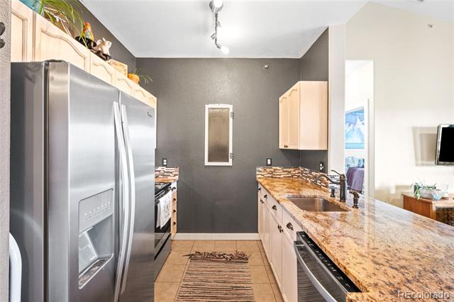 8389 S Independence Circle Unit: 11-304