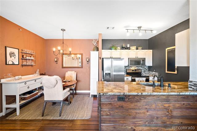 8389 S Independence Circle Unit: 11-304