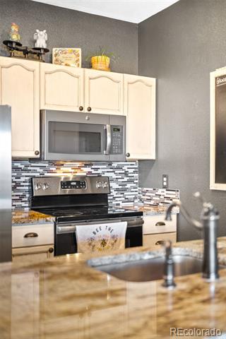 8389 S Independence Circle Unit: 11-304