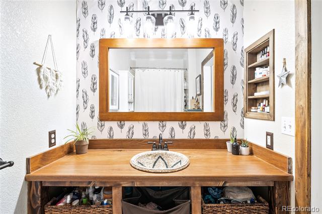 8389 S Independence Circle Unit: 11-304