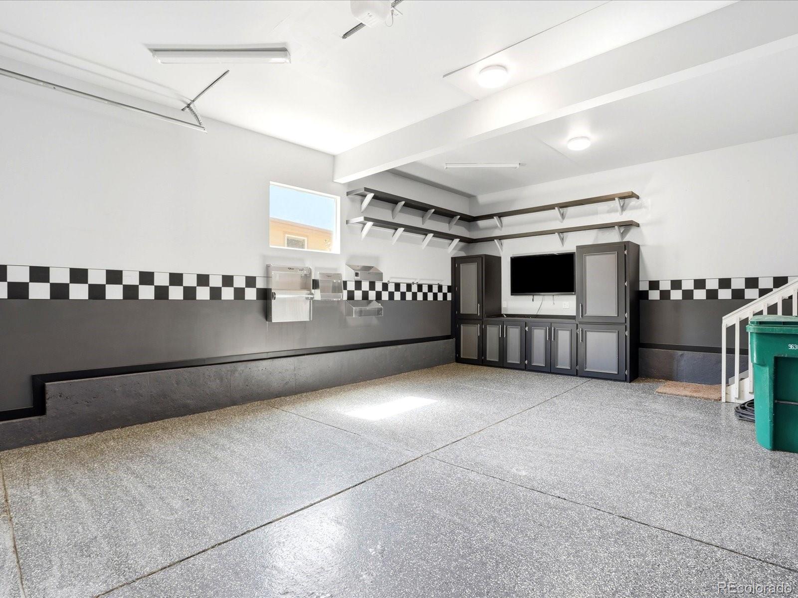 1981 Amber Sun Court