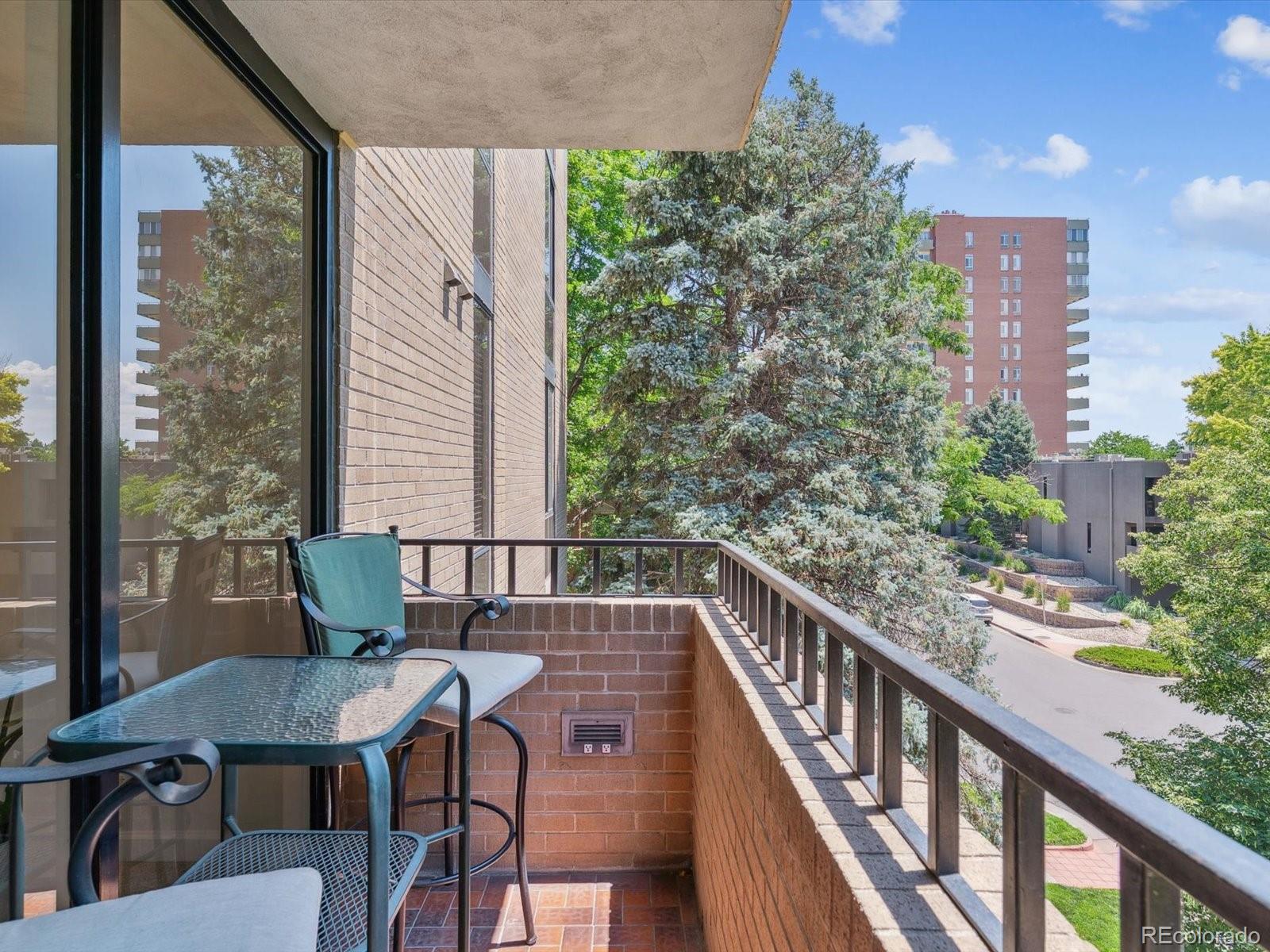 1111 Race Street Unit: 3A