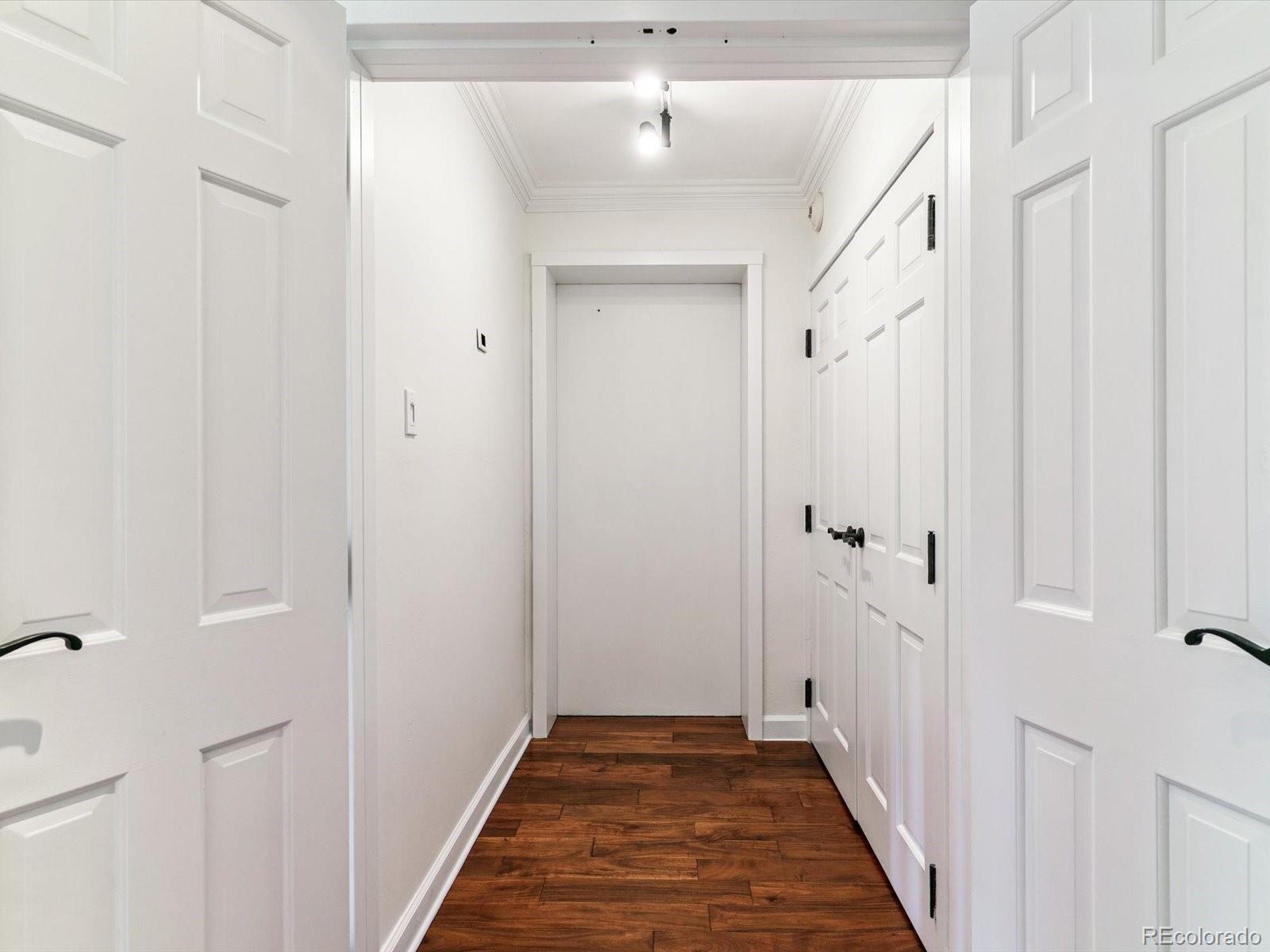 1111 Race Street Unit: 3A