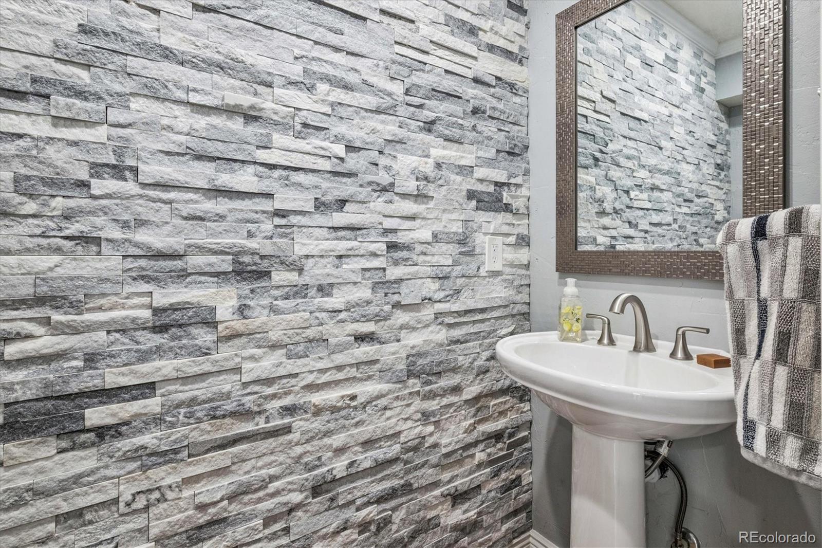 2106 S Osceola Street