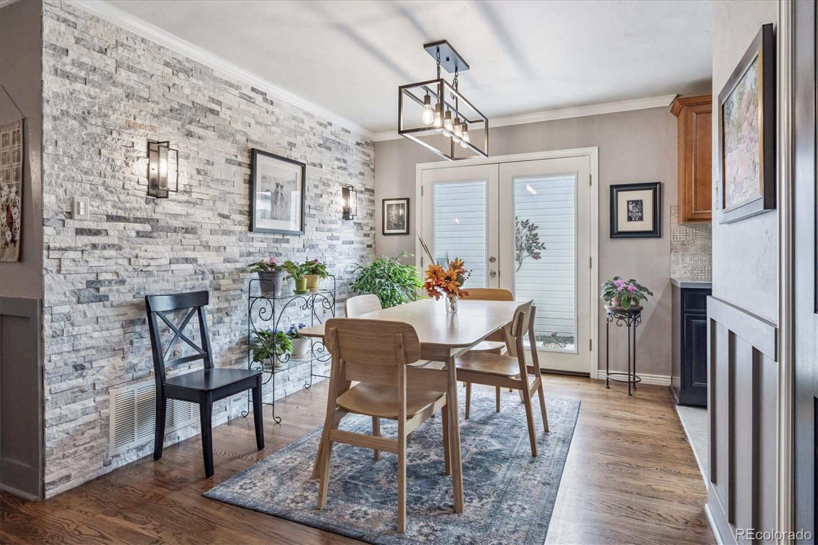 2106 S Osceola Street