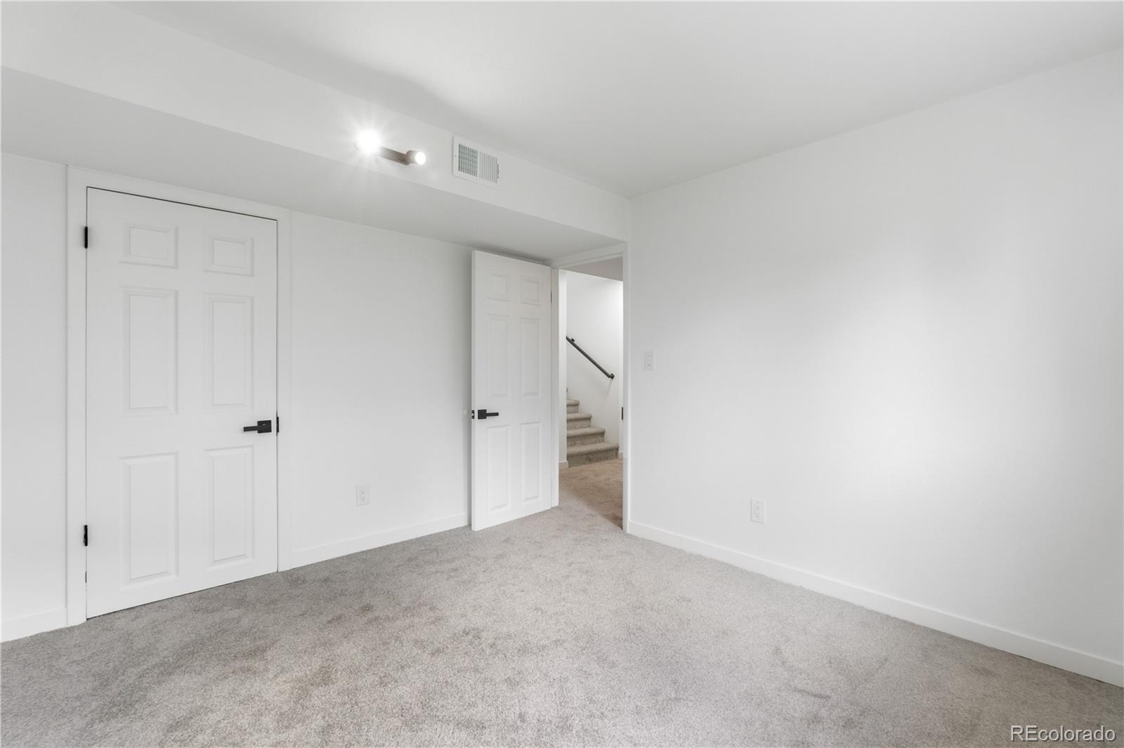 1239 Dearborn Street