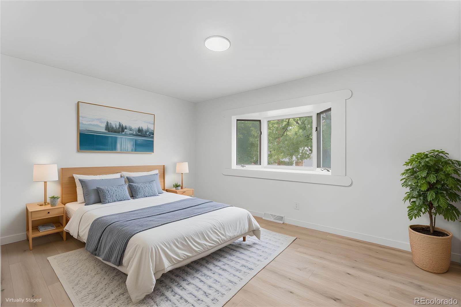 1239 Dearborn Street