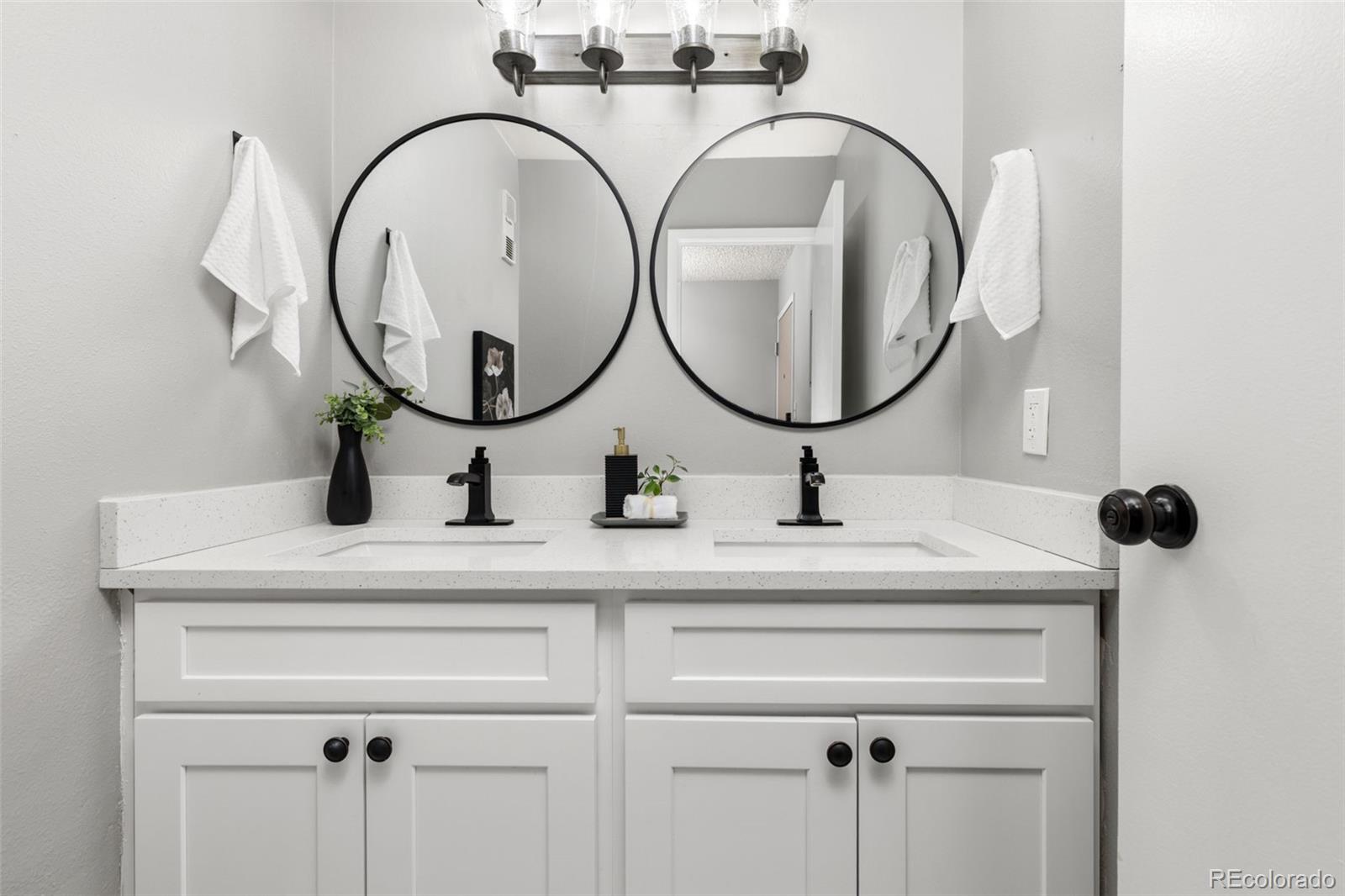 1625 Larimer Street Unit: 1904