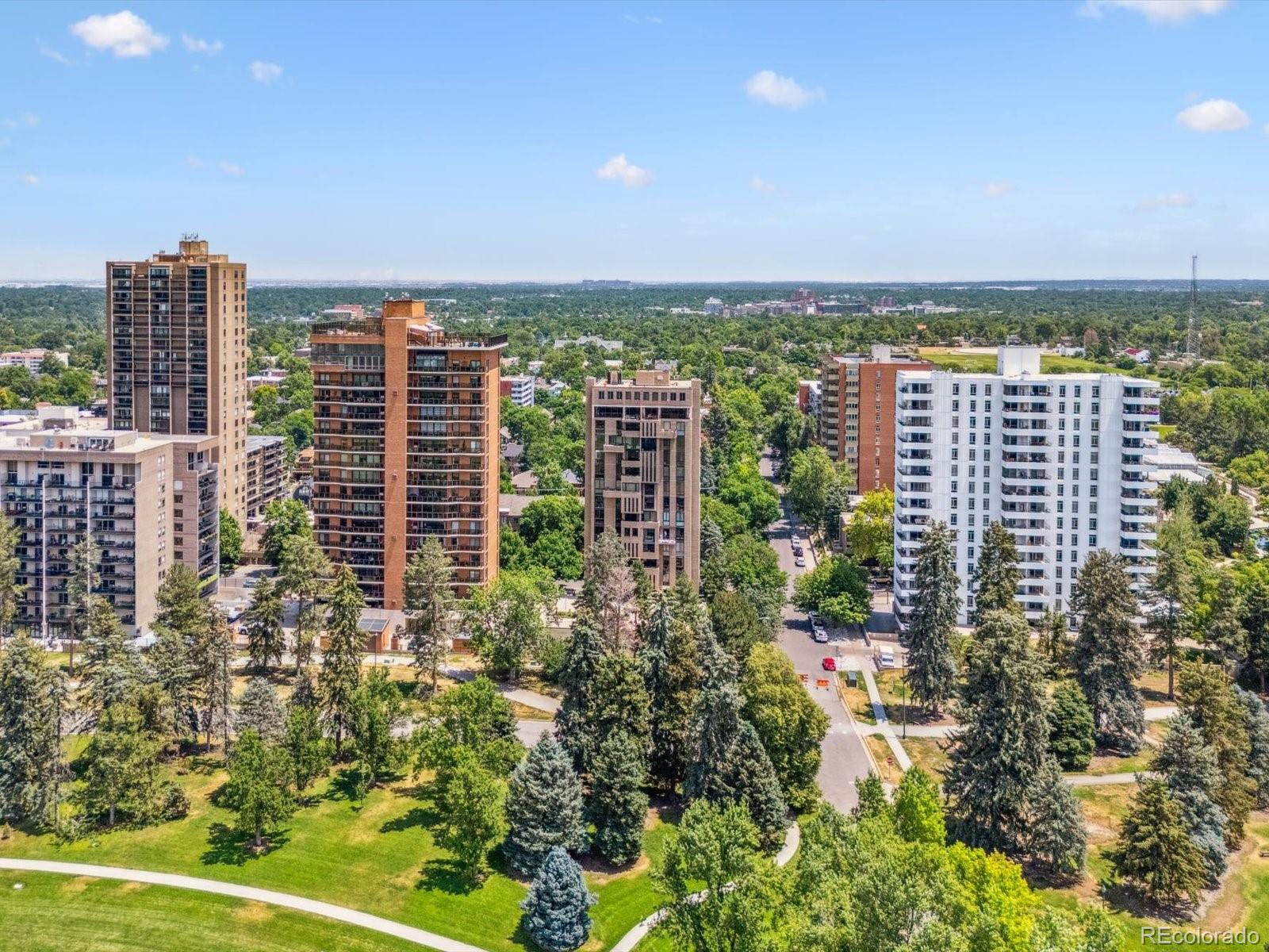 1111 Race Street Unit: 3A