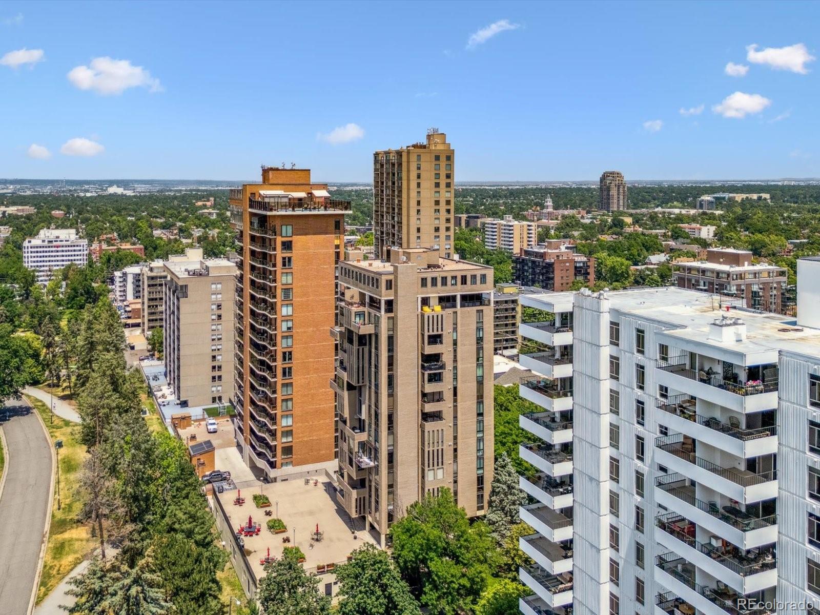 1111 Race Street Unit: 3A