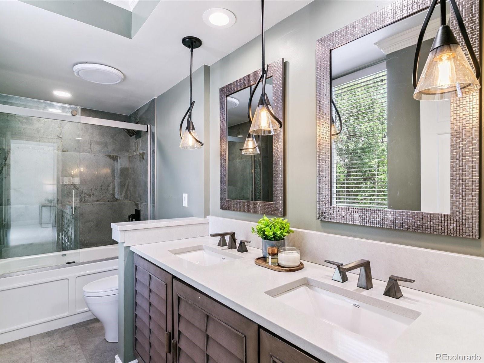 1111 Race Street Unit: 3A