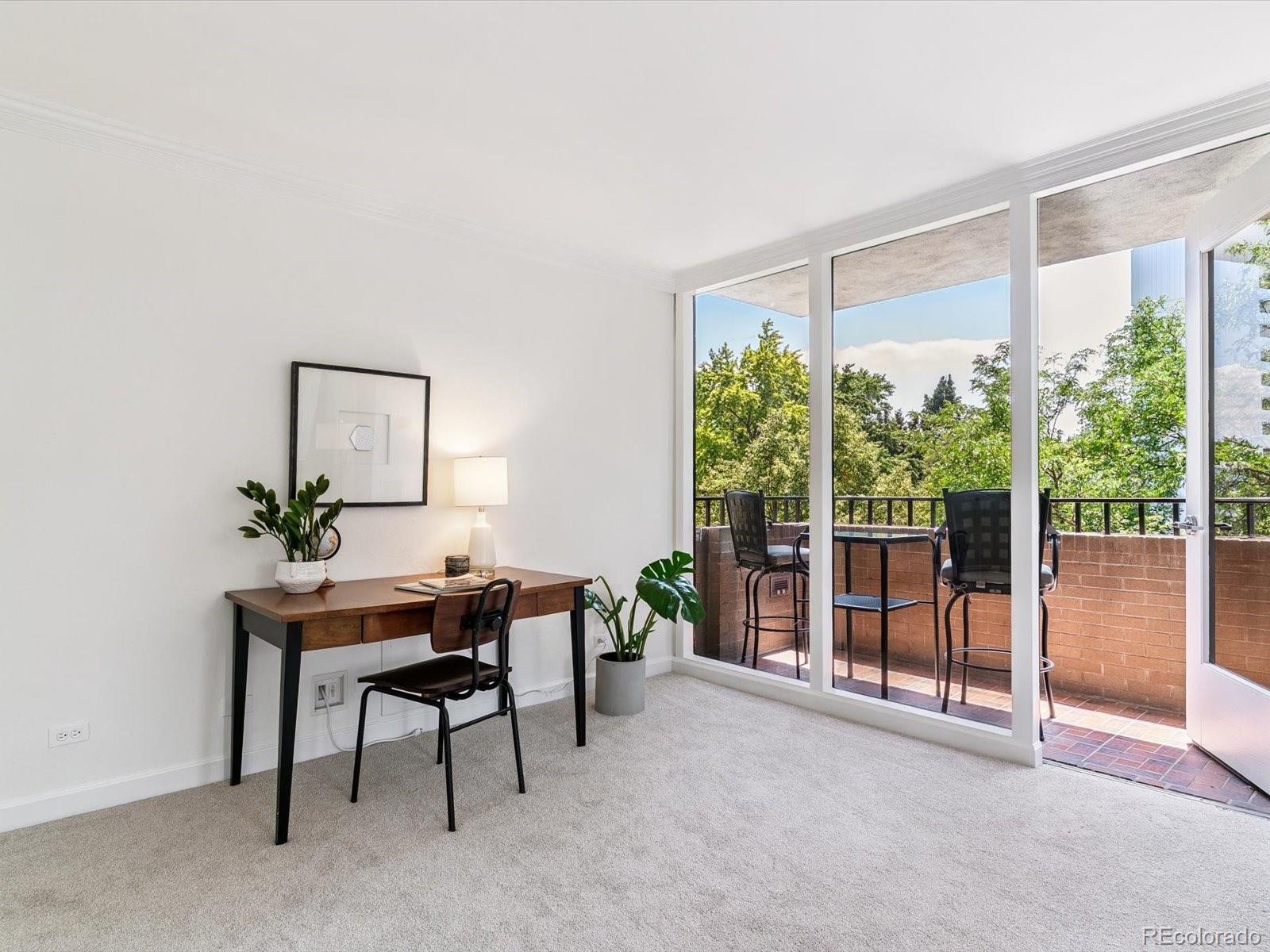 1111 Race Street Unit: 3A