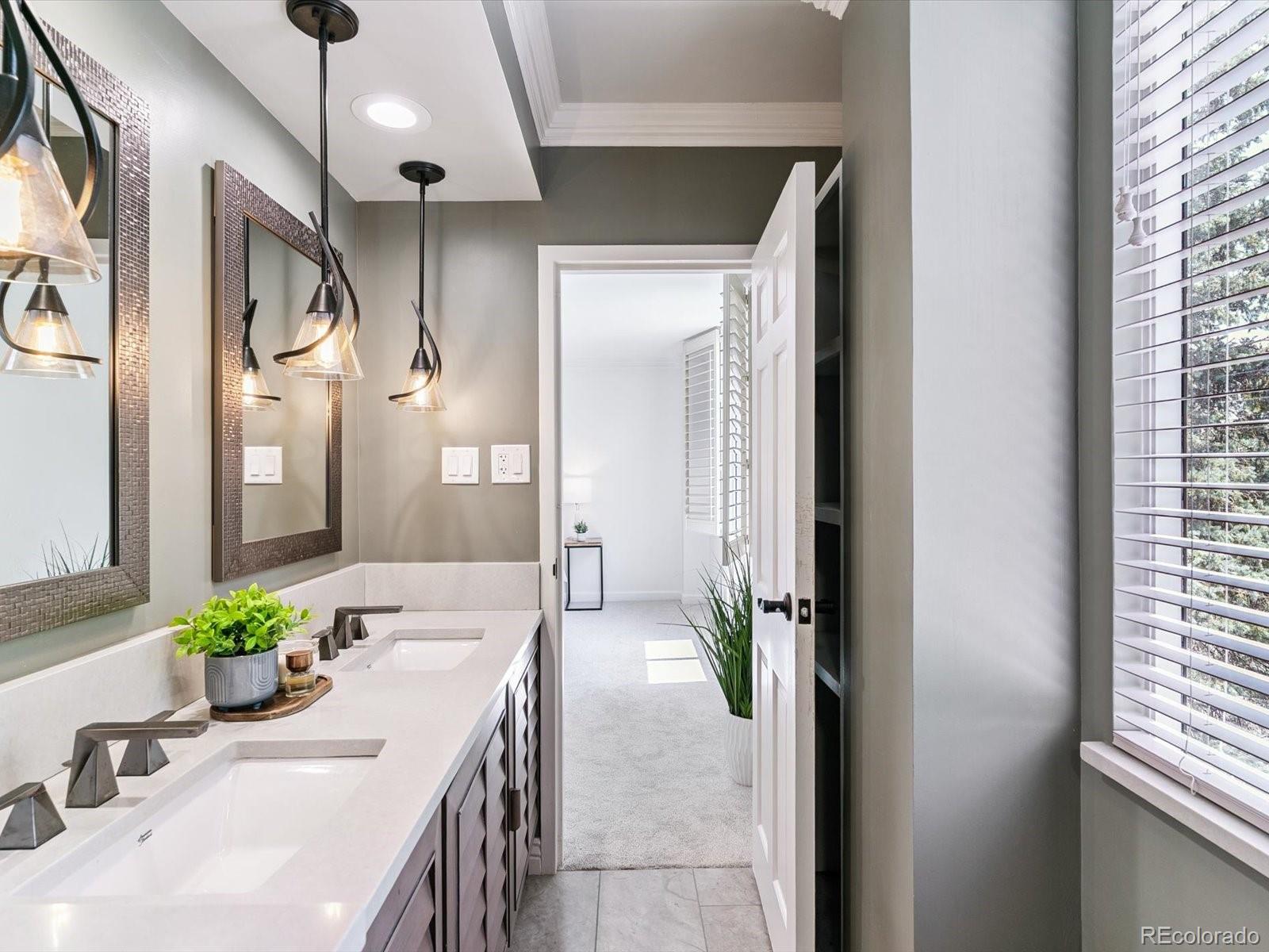 1111 Race Street Unit: 3A