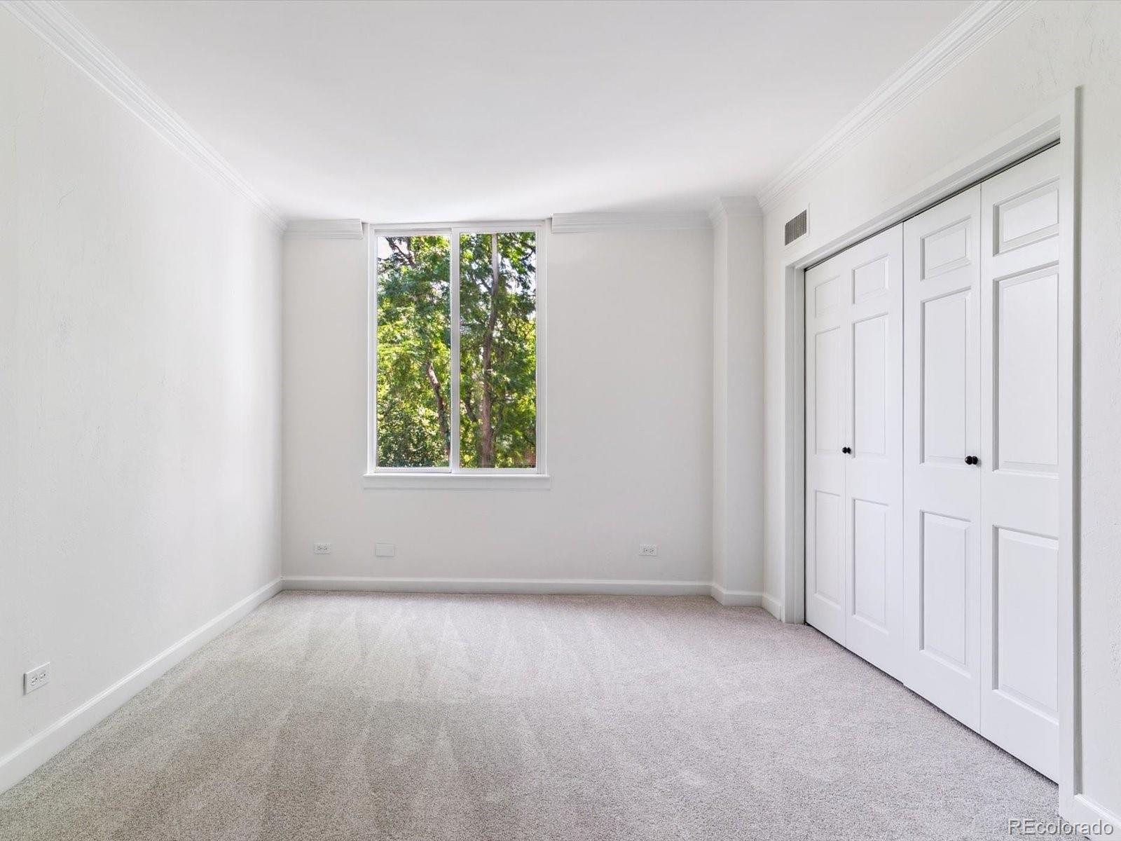 1111 Race Street Unit: 3A