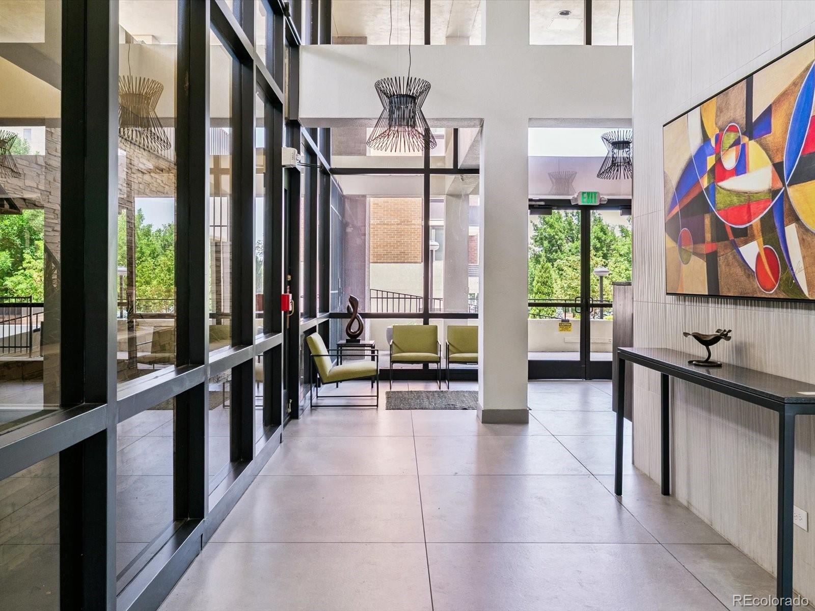 1111 Race Street Unit: 3A