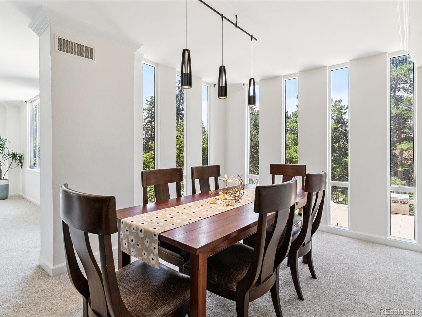 1111 Race Street Unit: 3A