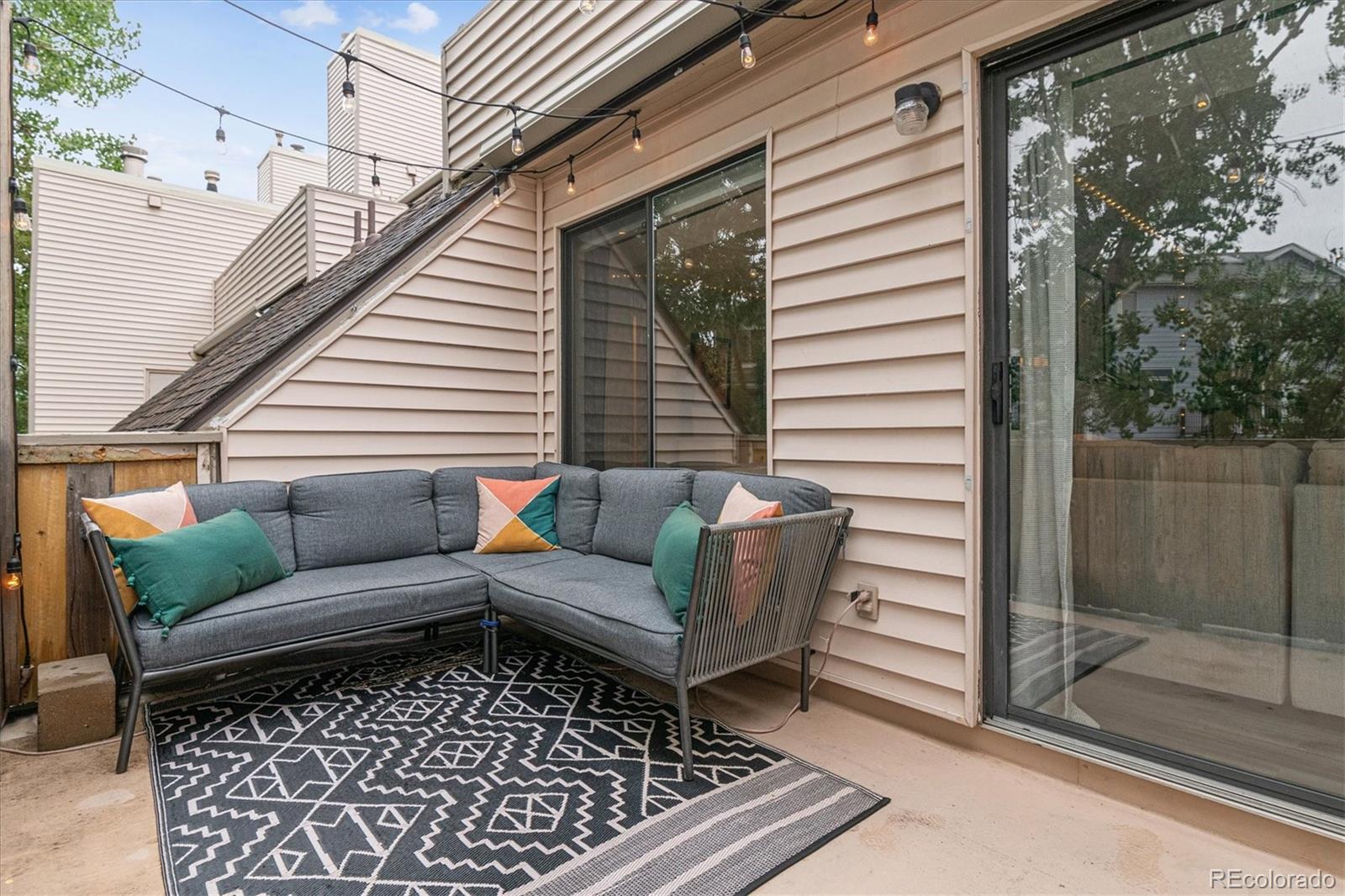4206 S Eldridge Street Unit: 207
