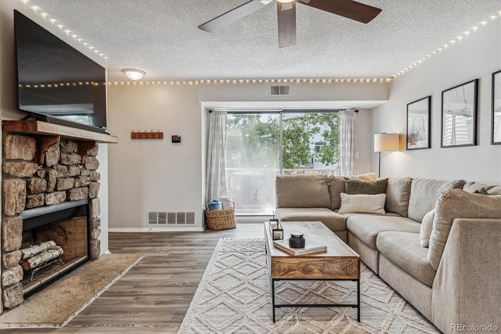 4206 S Eldridge Street Unit: 207