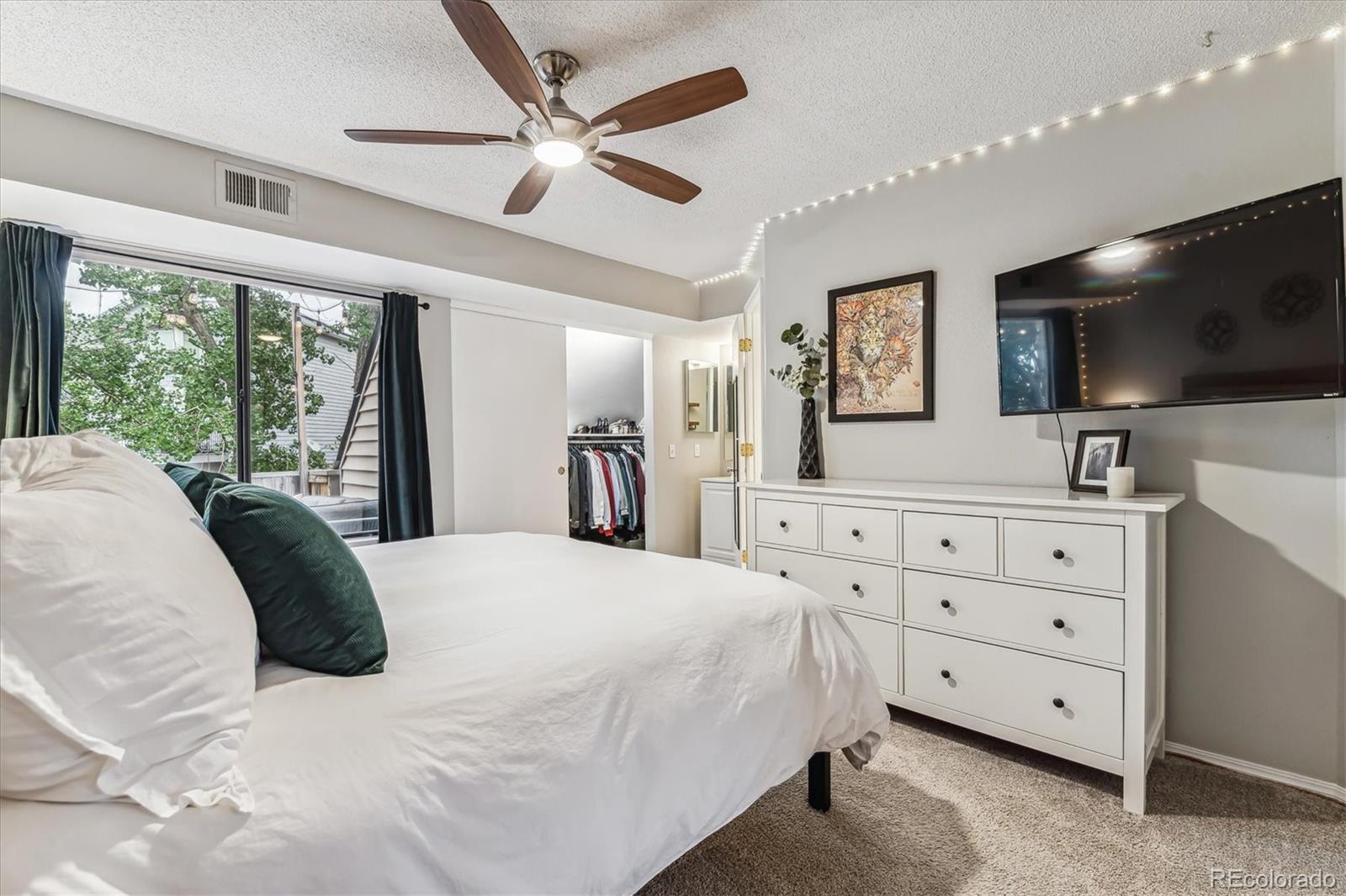 4206 S Eldridge Street Unit: 207