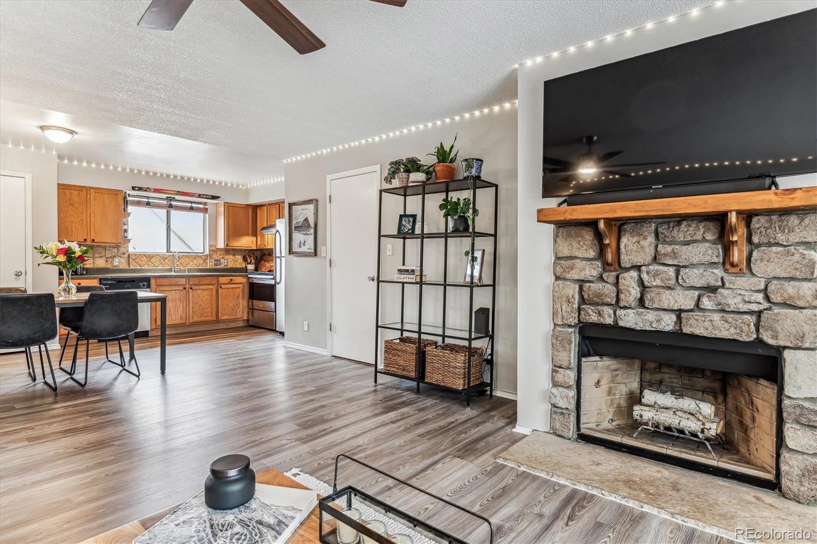 4206 S Eldridge Street Unit: 207