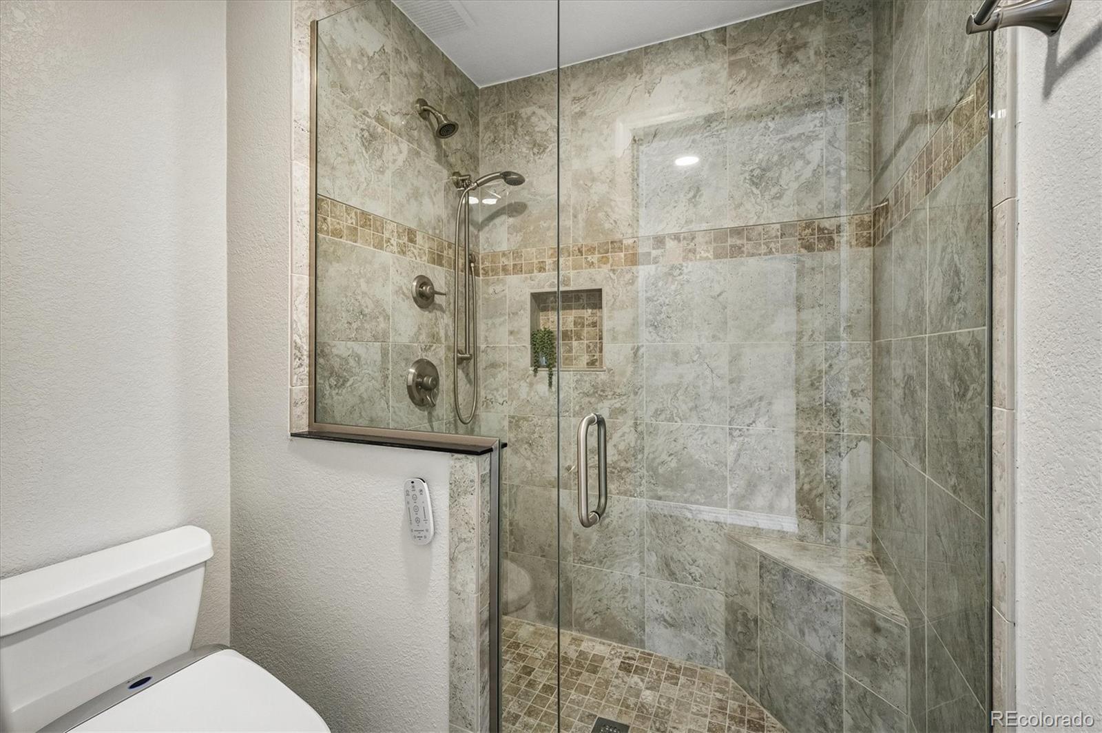 10138 W Roxbury Avenue