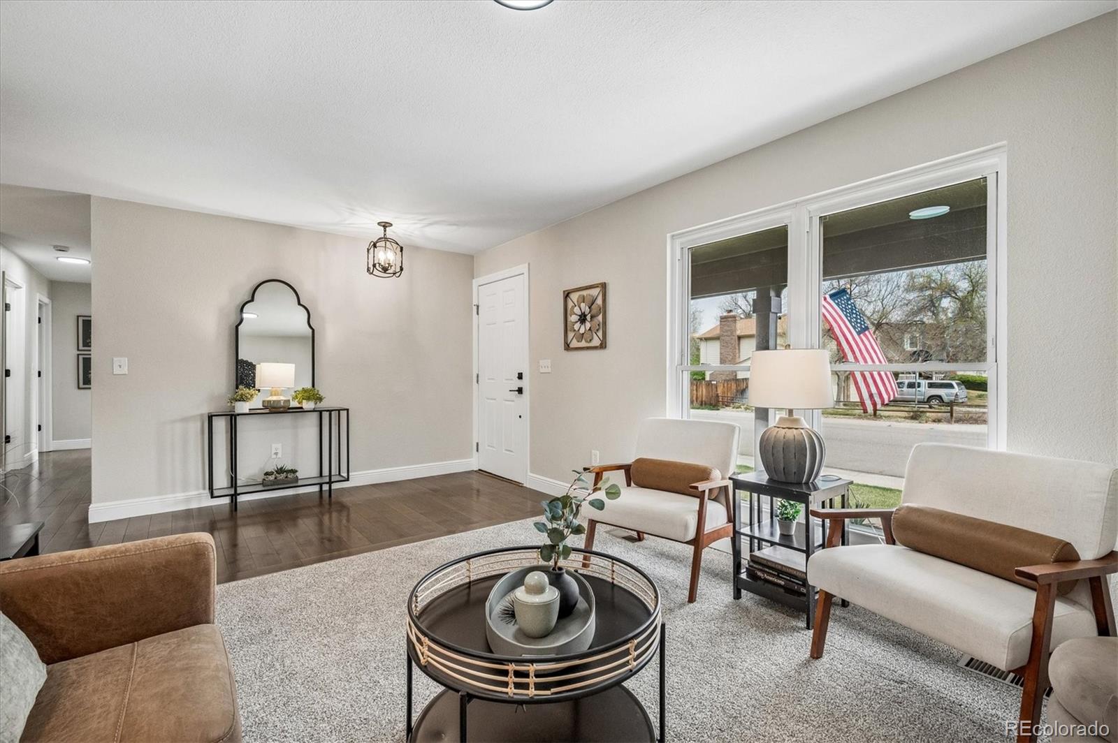 10138 W Roxbury Avenue