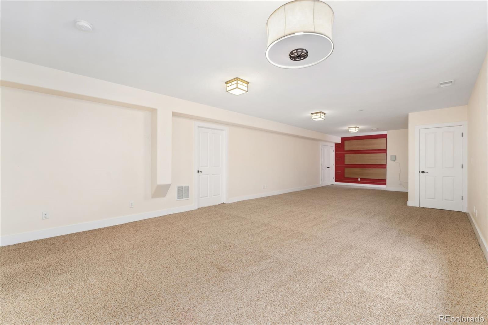 1904 S Union Place