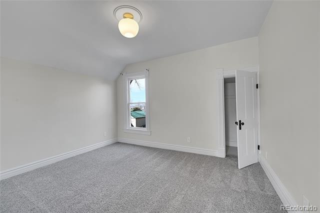 169 W Byers Place