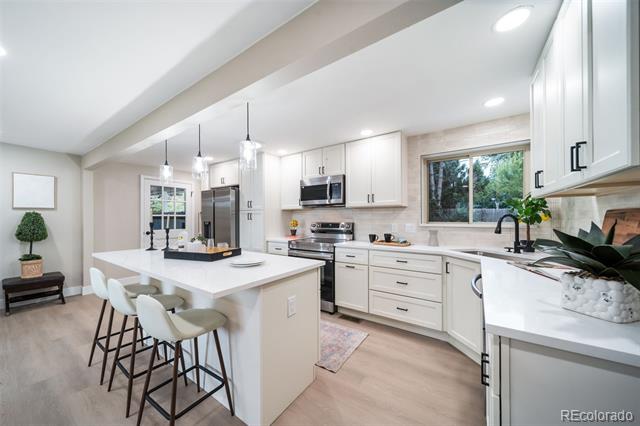 10070 W 9th Drive