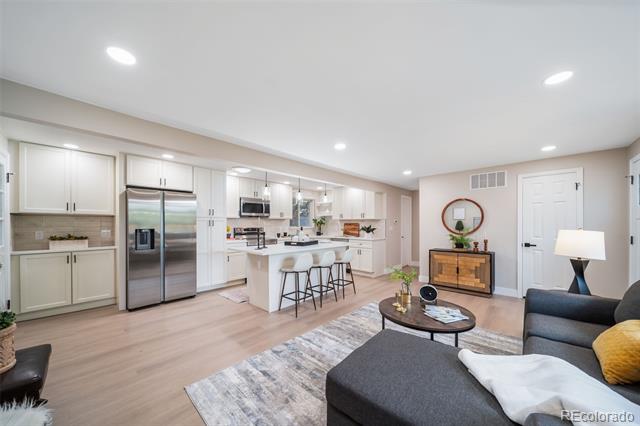 10070 W 9th Drive