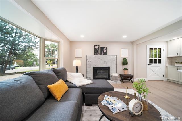 10070 W 9th Drive