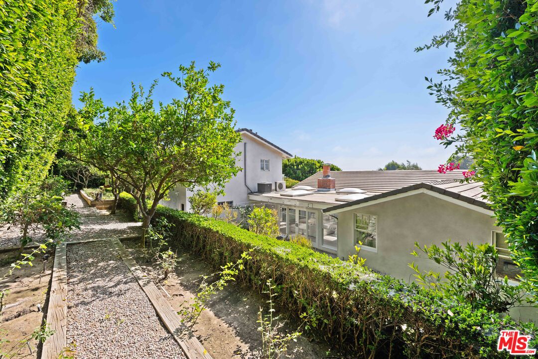 31755 Cottontail Ln