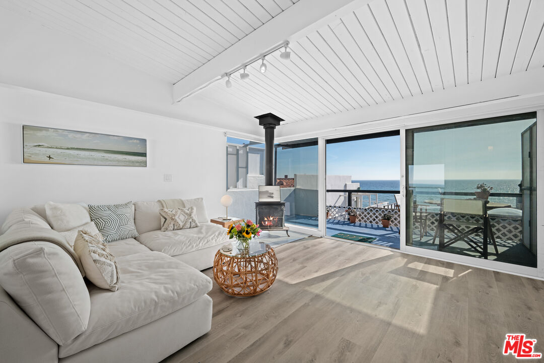 25154 Malibu Rd Unit: 4