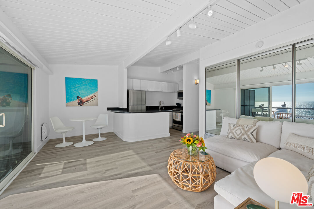 25154 Malibu Rd Unit: 4