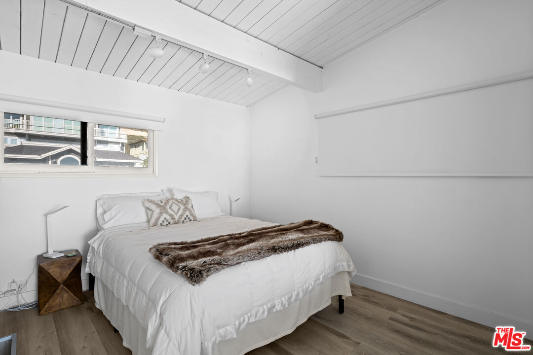 25154 Malibu Rd Unit: 4
